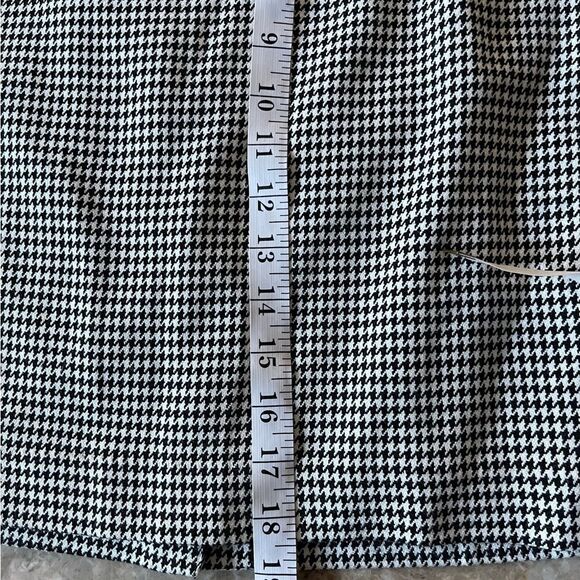banana Republic houndstooth black and white pencil skirt size 6P - Picture 5 of 8